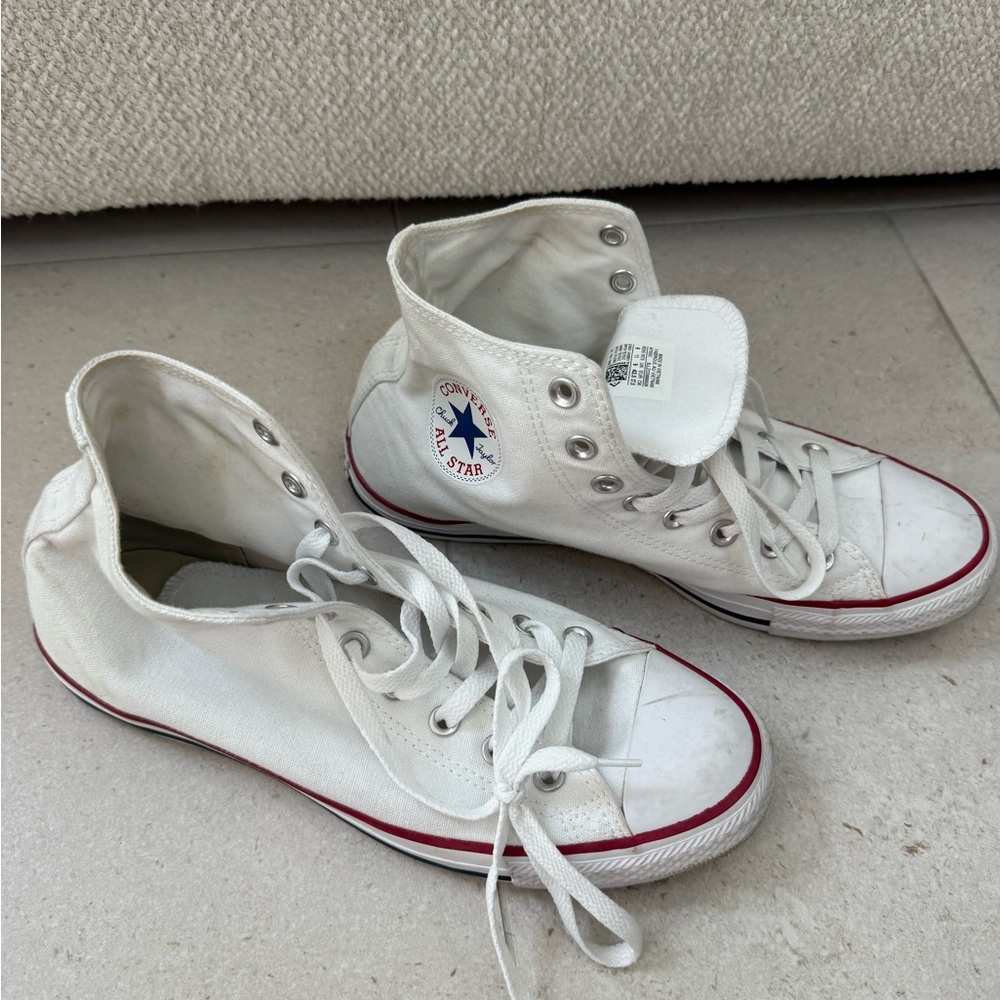 Converse White and Red High-Tops